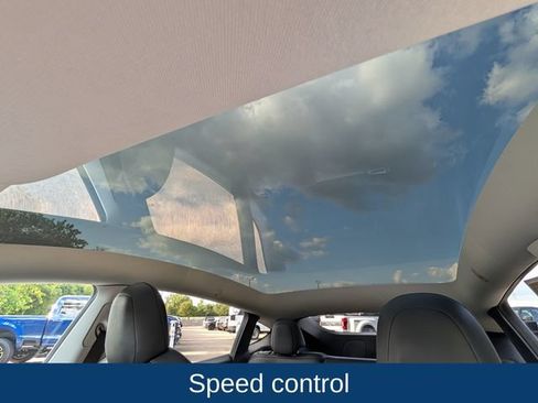 Used 2021 Tesla Model Y Performance AWD/4WD image 23
