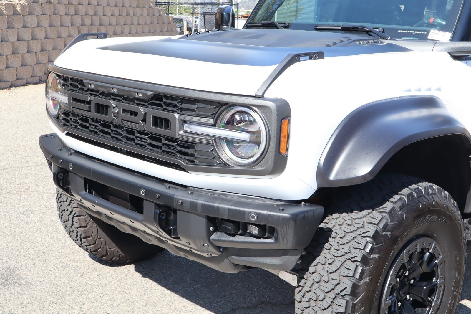 Used 2025 Ford Bronco Raptor AWD/4WD image 8