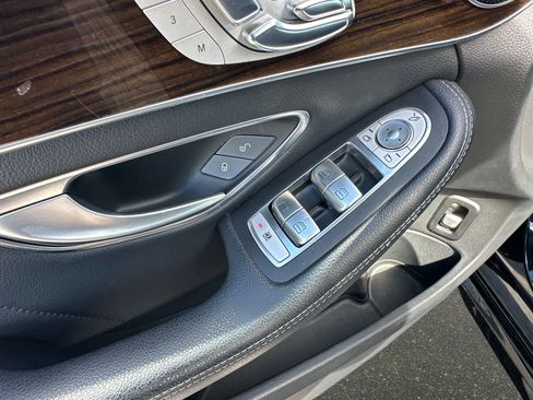 Used 2018 Mercedes-Benz C 300 Sedan image 19