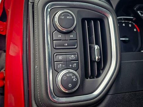 Certified 2022 GMC Sierra 3500 SLE w/ SLE Convenience Package image 14