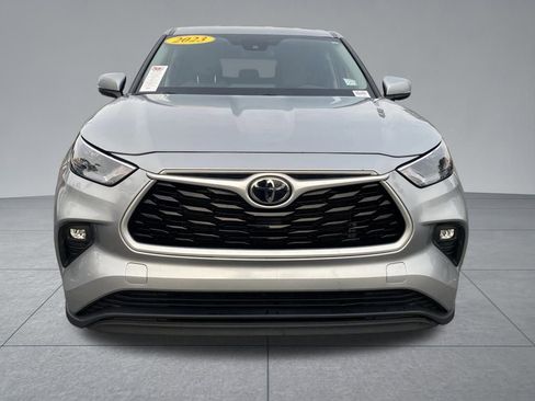 Used 2023 Toyota Highlander LE image 17
