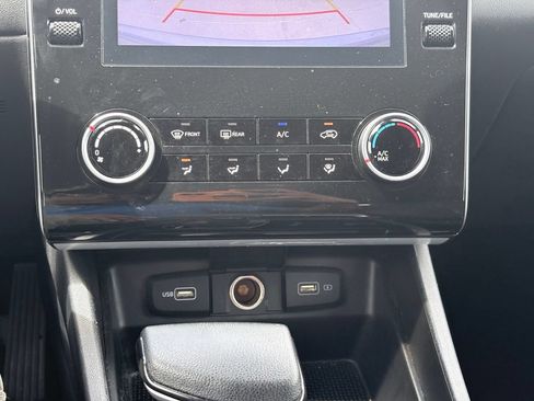 Used 2022 Hyundai Tucson SEL FWD image 11