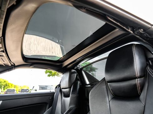 Used 2017 Mercedes-Benz SLC 300 image 16