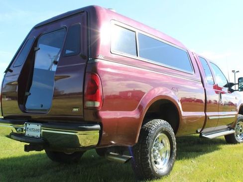 Used 2000 Ford F250 Lariat image 10