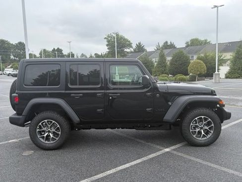 New 2026 Jeep Wrangler Unlimited Sport AWD/4WD image 9