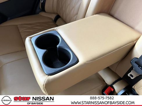 Used 2023 Nissan Rogue Platinum w/ Platinum Premium Package image 11