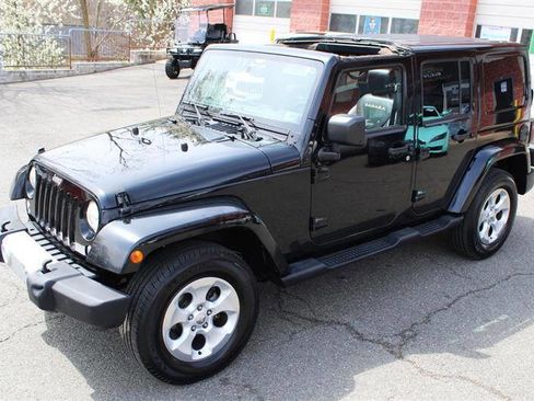 Used 2014 Jeep Wrangler Unlimited Sahara w/ Dual Top Group image 24
