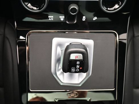 Used 2023 Land Rover Range Rover Evoque R-Dynamic S AWD/4WD image 19