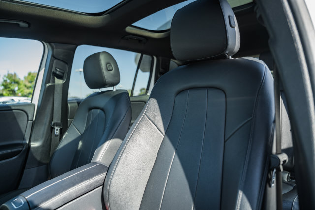 Certified 2023 Mercedes-Benz GLB 250 4MATIC w/ Premium Package image 36
