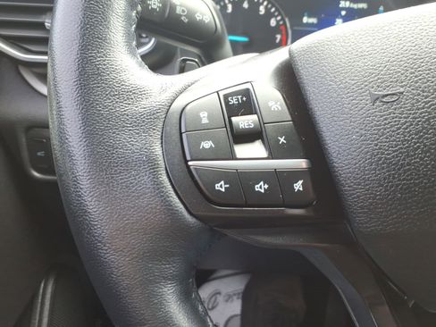 Used 2020 Ford Explorer XLT w/ Equipment Group 202A image 20