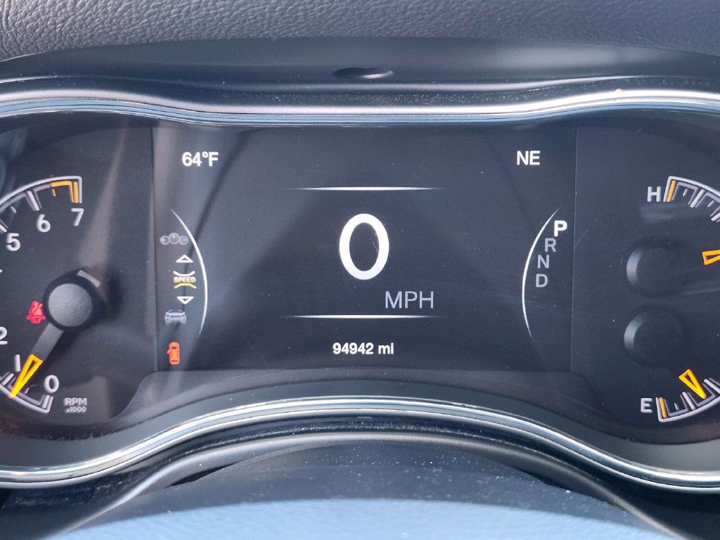 Used 2019 Jeep Grand Cherokee Limited AWD/4WD image 31