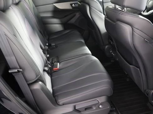 Used 2024 Acura MDX SH-AWD image 25