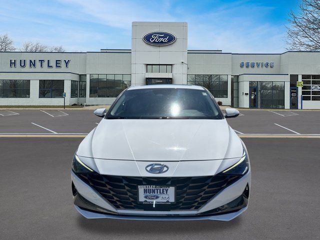 Used 2023 Hyundai Elantra Limited w/ Cargo Package FWD image 3