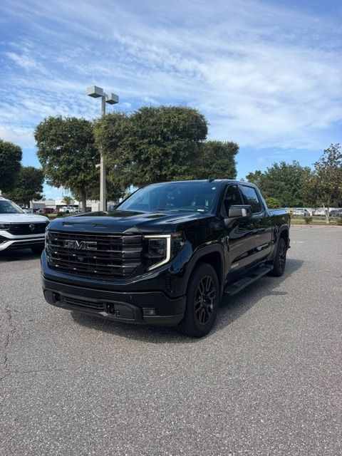 Used 2022 GMC Sierra 1500 Elevation w/ Elevation Premium Package AWD/4WD image 8