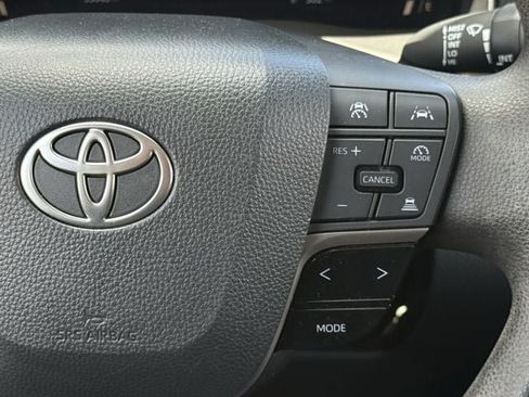 Used 2025 Toyota Camry LE FWD image 15