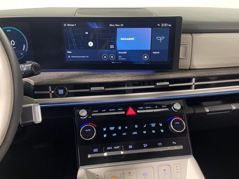 Certified 2025 Hyundai Santa Fe Calligraphy image 22