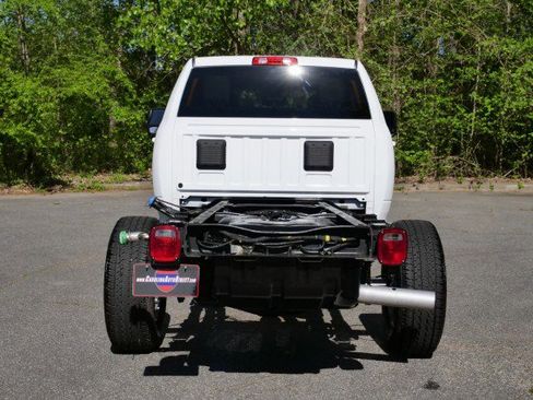 Used 2024 RAM 3500 Laramie image 17