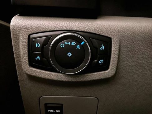 Used 2015 Ford F150 XL w/ Equipment Group 101A Mid AWD/4WD image 31