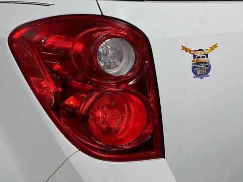 Used 2015 Chevrolet Equinox LT w/ Driver Convenience Package FWD image 22