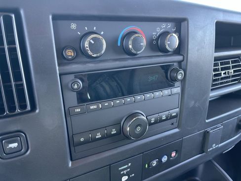 New 2025 GMC Savana 2500 Extended w/ Driver Convenience Package image 13