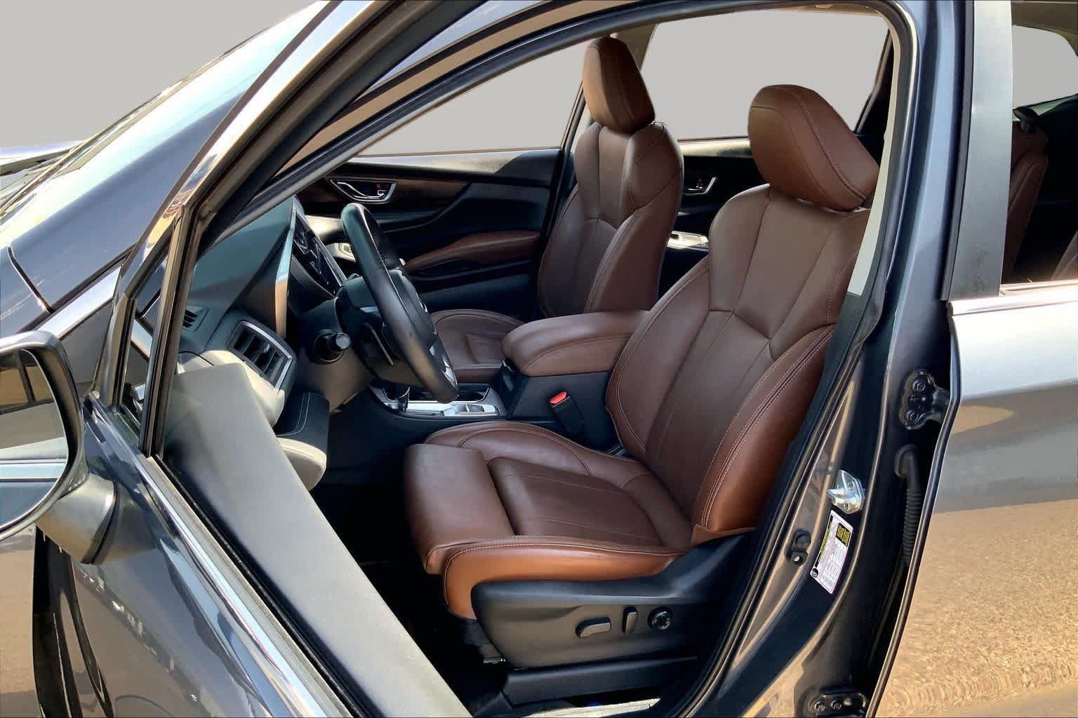 Used 2023 Subaru Ascent Touring AWD/4WD image 8
