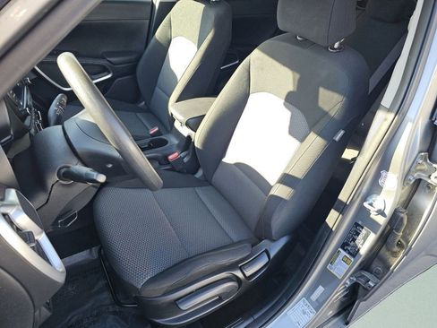 Used 2023 Kia Soul LX w/ Option Group 015 FWD image 6