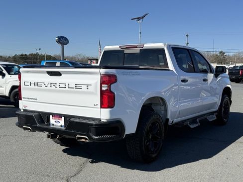 Used 2020 Chevrolet Silverado 1500 LT Trail Boss image 3