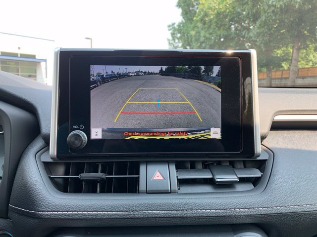 Used 2024 Toyota RAV4 XLE AWD/4WD image 19