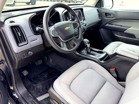 Used 2022 Chevrolet Colorado W/T w/ WT Convenience Package image 10