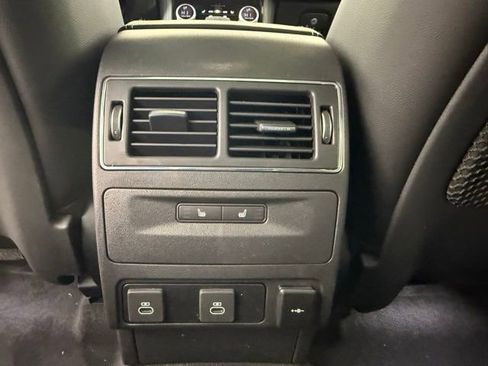 Used 2025 Jaguar F-PACE R-Dynamic S image 28