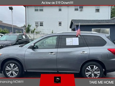 Used 2018 Nissan Pathfinder S AWD/4WD image 2