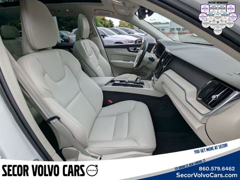 Certified 2023 Volvo XC60 B5 Plus w/ Climate Package image 22