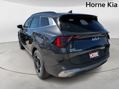 New 2026 Kia Sportage EX image 5