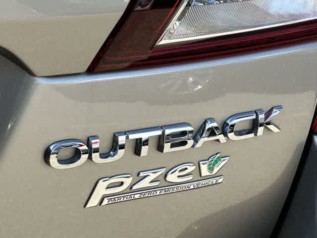 Used 2016 Subaru Outback 2.5i Limited AWD/4WD image 19