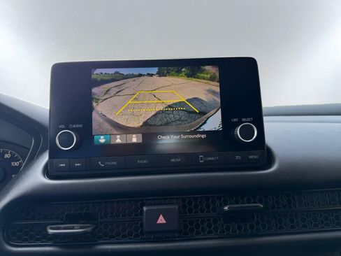 Used 2025 Honda HR-V LX image 15