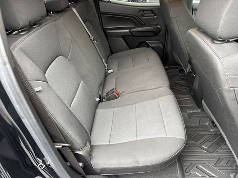 Used 2024 Chevrolet Colorado Trail Boss w/ Technology Package AWD/4WD image 15