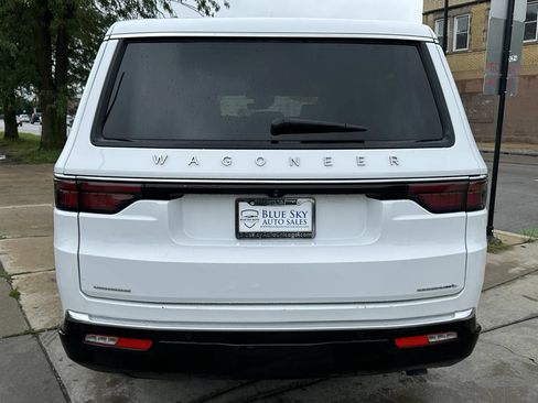 Used 2023 Jeep Wagoneer L Series II w/ Rear Seat Video Group 1 AWD/4WD image 6