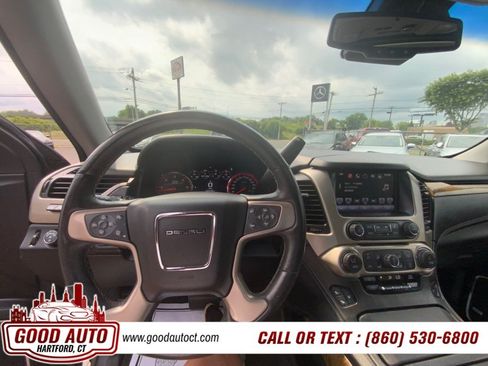 Used 2016 GMC Yukon Denali w/ Open Road Package AWD/4WD image 15
