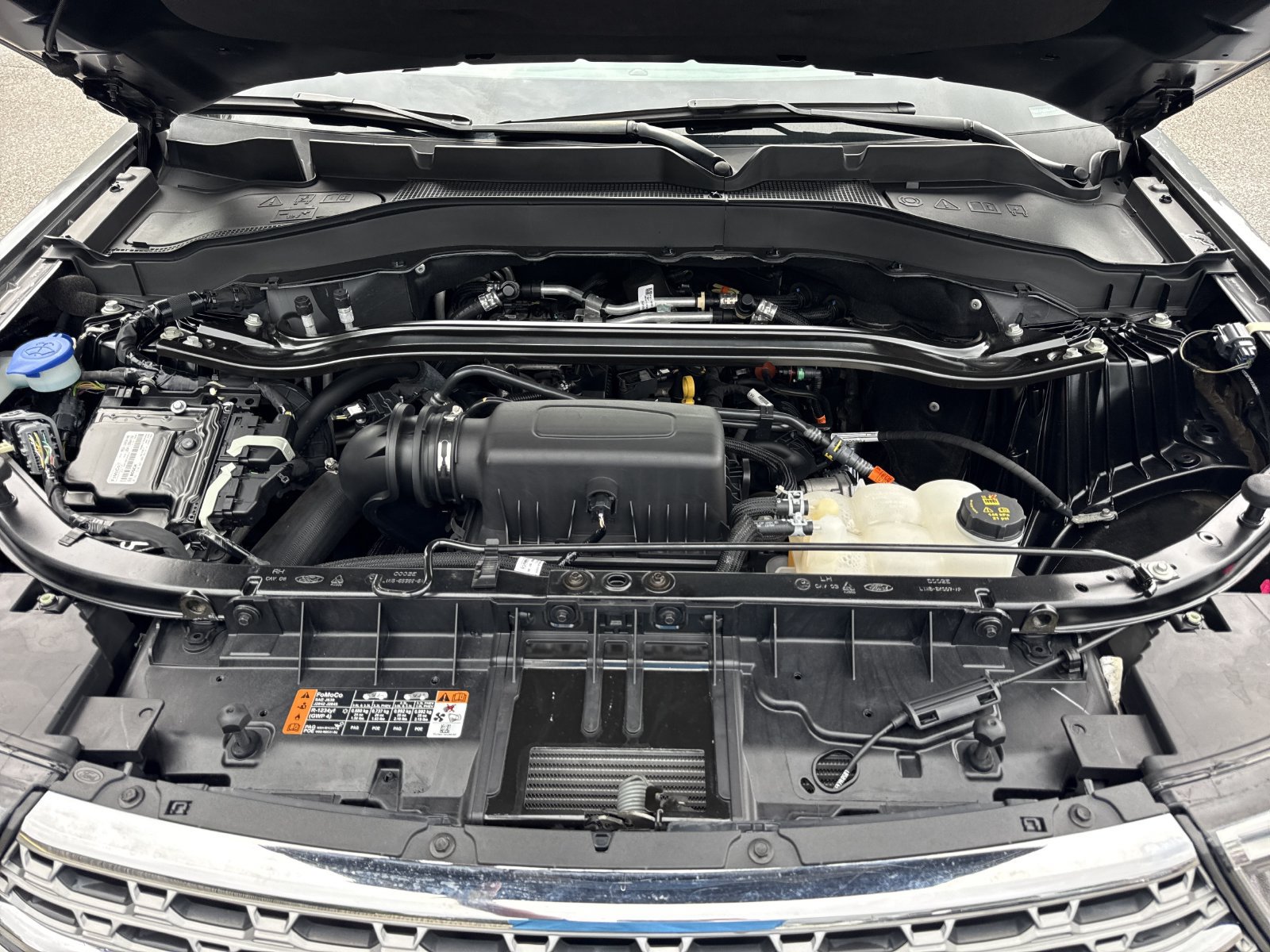 Used 2024 Ford Explorer Limited RWD image 37