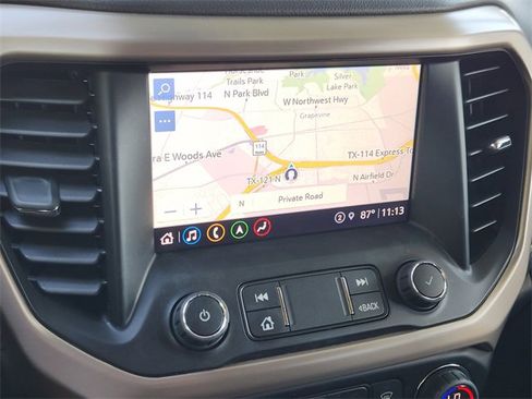 Used 2023 GMC Acadia Denali w/ Black Diamond Edition image 17