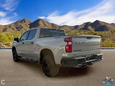 Certified 2022 Chevrolet Silverado 1500 Custom Trail Boss w/ LPO, Dark Essentials Package AWD/4WD image 3
