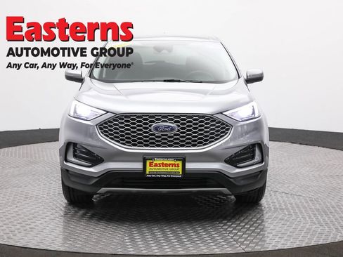 Used 2024 Ford Edge SEL image 2