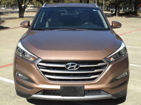 Used 2016 Hyundai Tucson Sport image 5