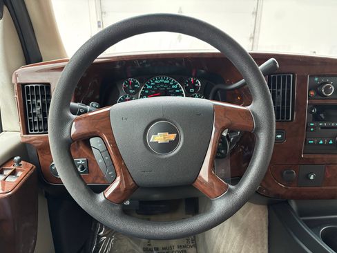 Used 2012 Chevrolet Express 1500 RWD image 26