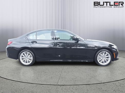 Used 2023 BMW 330i Sedan w/ Premium Package RWD image 7