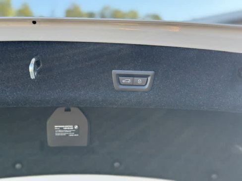 Certified 2025 BMW 330i Sedan w/ Premium Package image 20