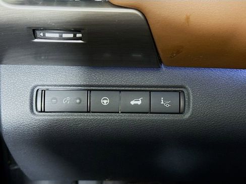 Certified 2022 Nissan Pathfinder Platinum w/ Cargo Package image 11