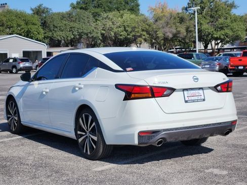 Used 2021 Nissan Altima 2.5 SR FWD image 3