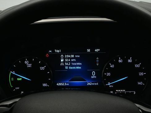 Used 2022 Ford Escape SE w/ SE Sport Appearance Package image 20