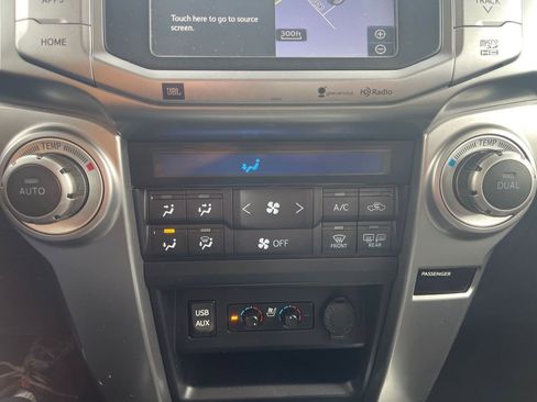 Used 2016 Toyota 4Runner Limited image 15